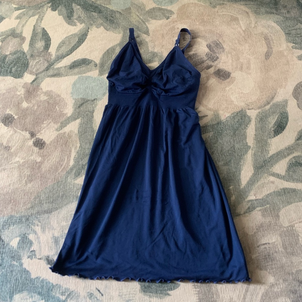 Maternity/ nursing nightgown